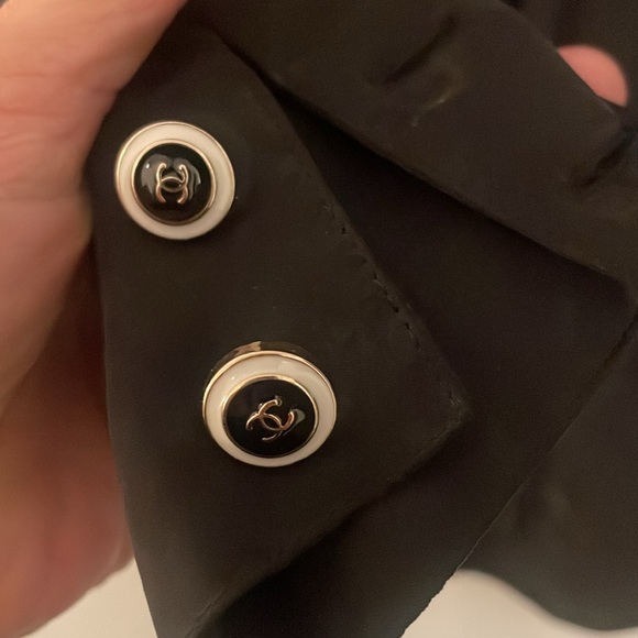 Chanel black blouse button up Size 38 - Picture 4 of 5